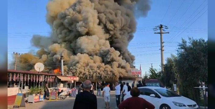 Kuşadası'ndaki pazarda çıkan yangının nedeni belirsiz kaldı
