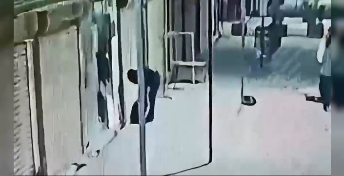 Kuyumcu dükkanını soymaya çalışan şüpheli hayatını kaybetti