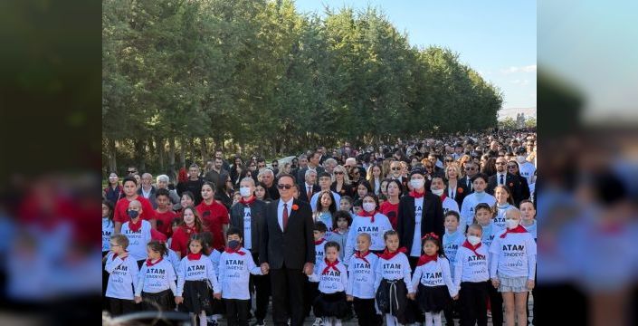 LÖSEV üyeleri Anıtkabir'i ziyaret etti