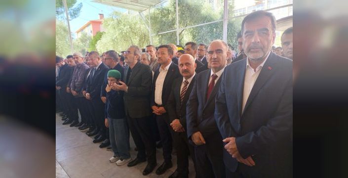Mahir Ünal'ın kayınpederi toprağa verildi