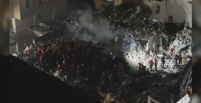 Maltepe'de bina çökmesi: 2 ölü, 3 kayıp