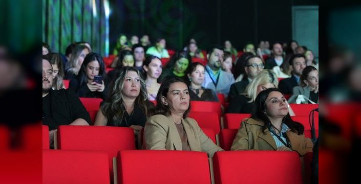 Meetup Istanbul 2026 'Kontrol Ötesi' temasıyla toplandı