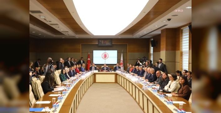 Mekke Savunma Anlaşması Komisyonda Kabul Edildi