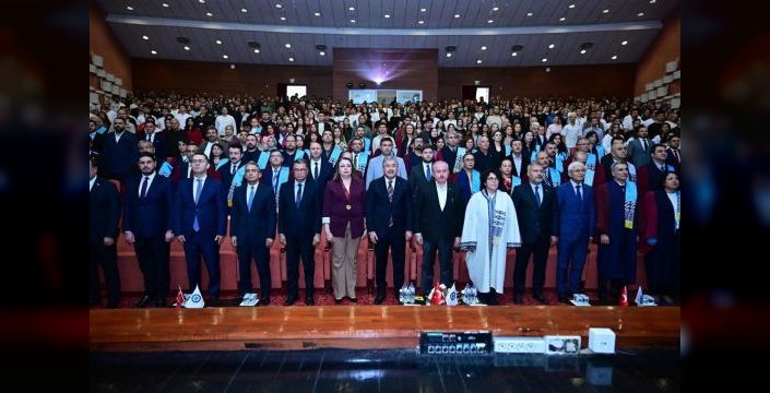 Mustafa Şentop: Türkiye, bölgede oyun kuran bir ülkedir