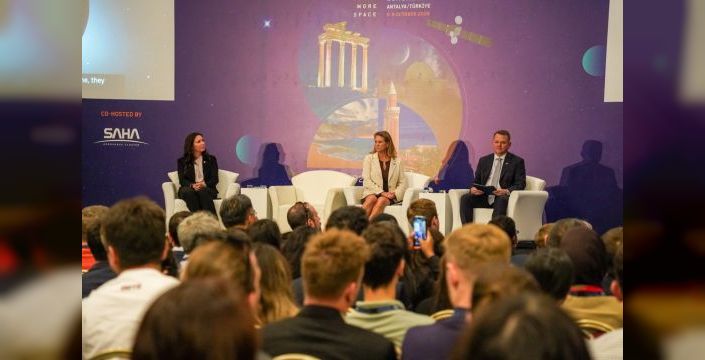NASA, Artemis II'nin Ay verilerini bilim dünyasına sundu