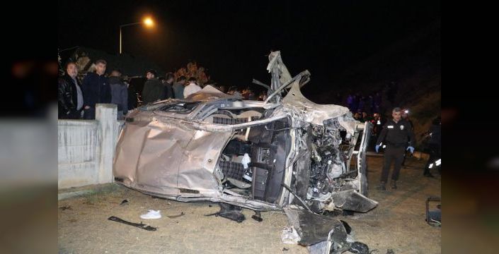 Oltu'da uçuruma yuvarlanan araçta 1 kişi öldü, 3 yaralı