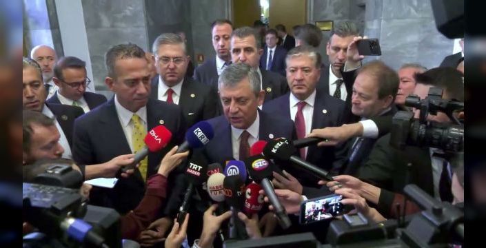 Özgür Özel, Akın Gürlek'in tapuları hakkında açıklamalarda bulundu