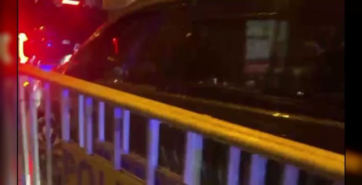 Özgür Özel'den Halk TV'ye destek ziyareti