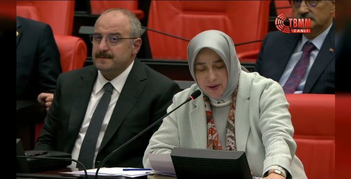 Özlem Zengin: Fon gasp edenler hesap vermeli