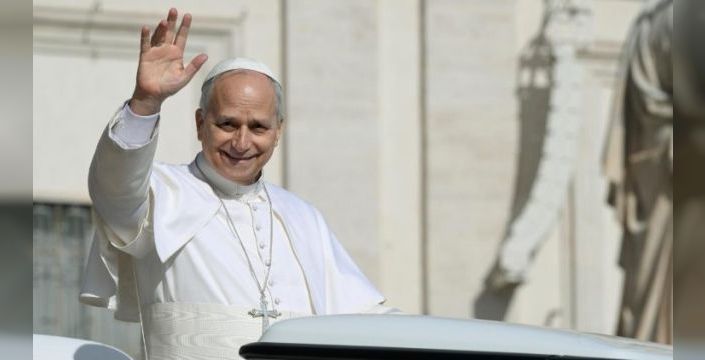 Papa 14'üncü Leo, akciğer ameliyatının ardından halkla buluştu