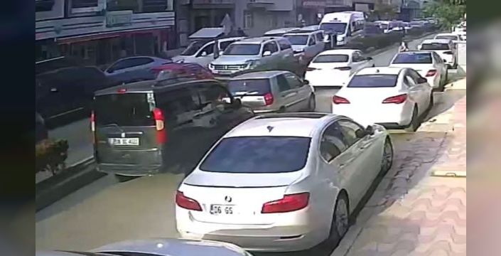 Polatlı'da yola çıkan çocuk kazaya neden oldu