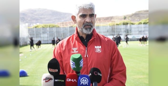 Sivasspor, teknik direktör İsmet Taşdemir ile yollarını ayırdı