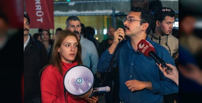 TİP İzmir, Cemil Tugay’ın AK Parti’ye katılımını protesto etti