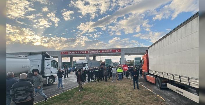 TIR sürücüleri Hamzabeyli Sınır Kapısı'nda eylem yaptı