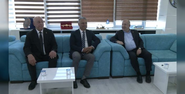 Ümit Özdağ'dan tutuklanan gazetecilere tepki