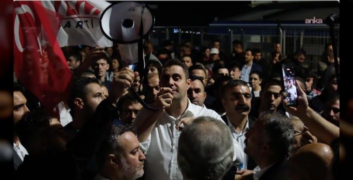 Yeni Parti: Tugay istifa edene dek eylemler sürecek