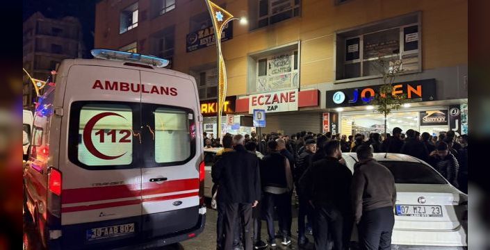 Yüksekova'da silahlı saldırı: Üç kişi yaralandı