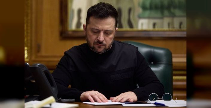 Zelenskiy: Kiev ve Dnipro'da 280 bin aile elektriksiz